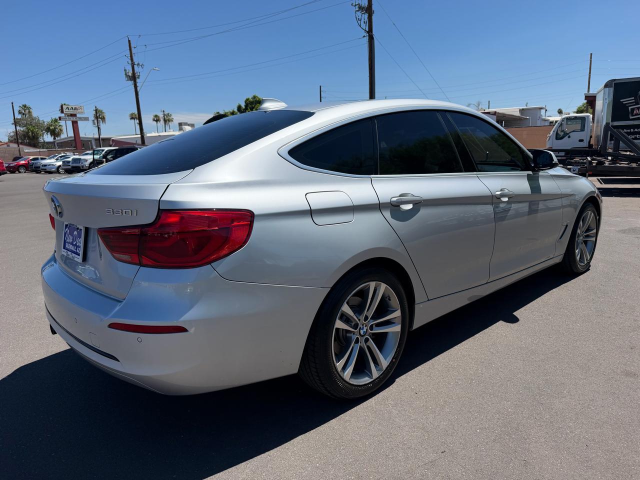 BMW 3-Series Gran Turismo 330i xDrive 2017