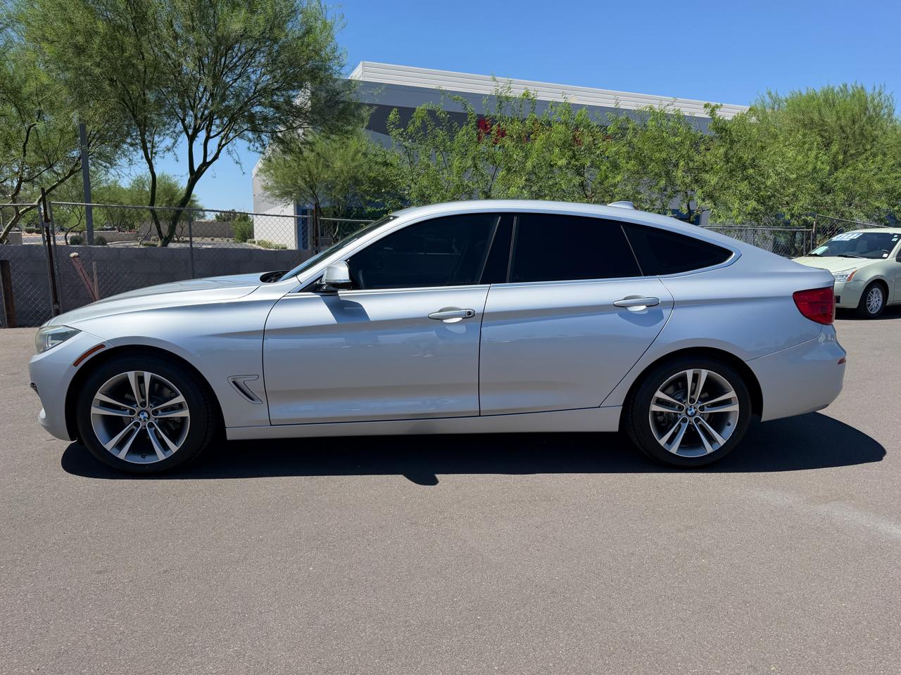 BMW 3-Series Gran Turismo 330i xDrive 2017