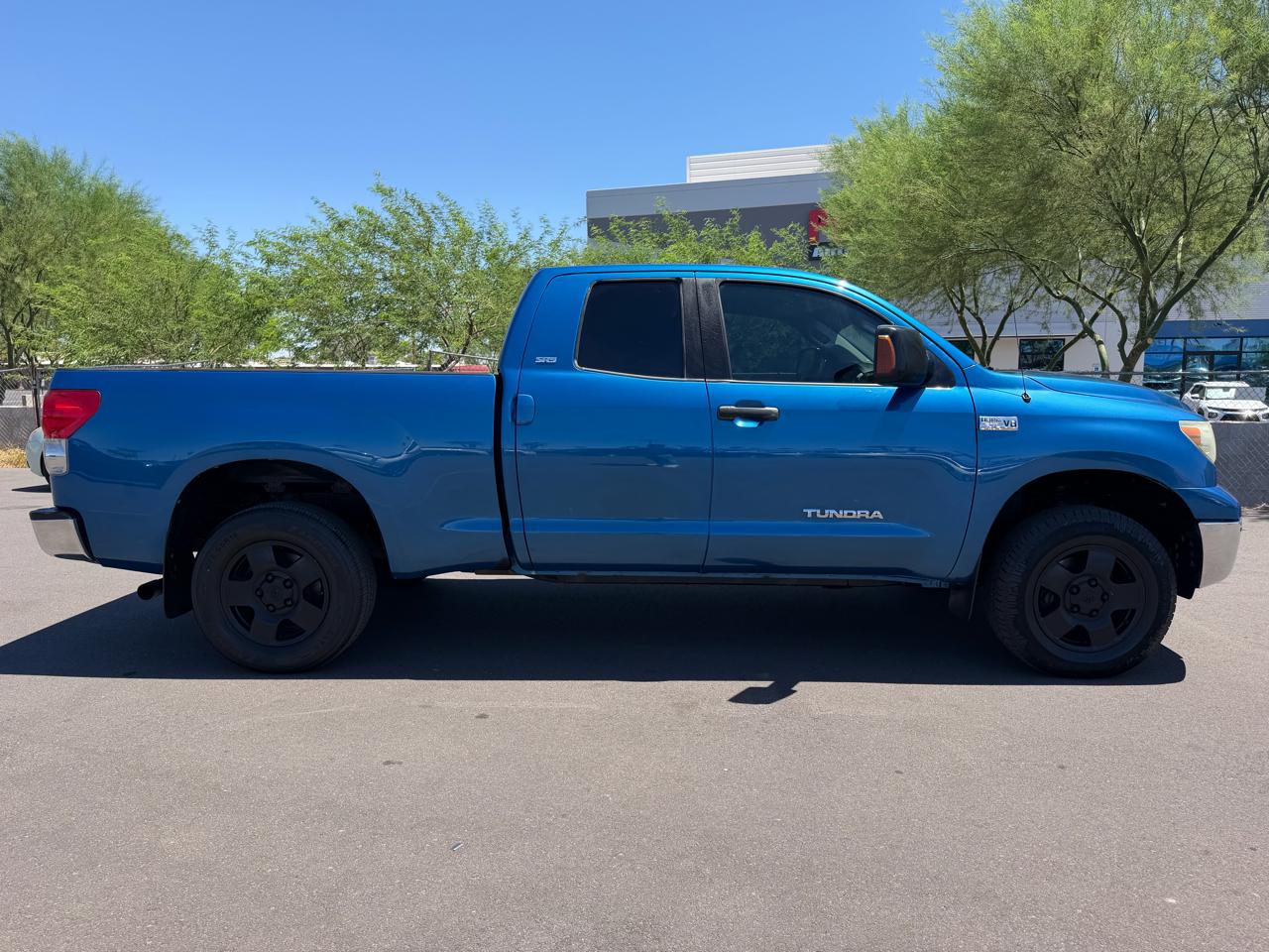 Toyota Tundra 2WD CrewMax 145.7" 5.7L SR5 (Natl) 2008