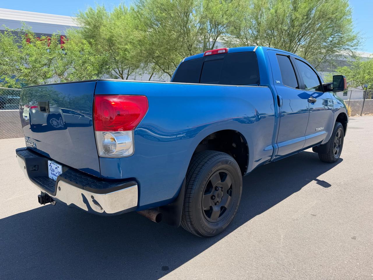 Toyota Tundra 2WD CrewMax 145.7" 5.7L SR5 (Natl) 2008