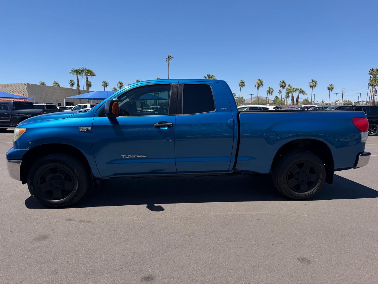 Toyota Tundra 2WD CrewMax 145.7" 5.7L SR5 (Natl) 2008