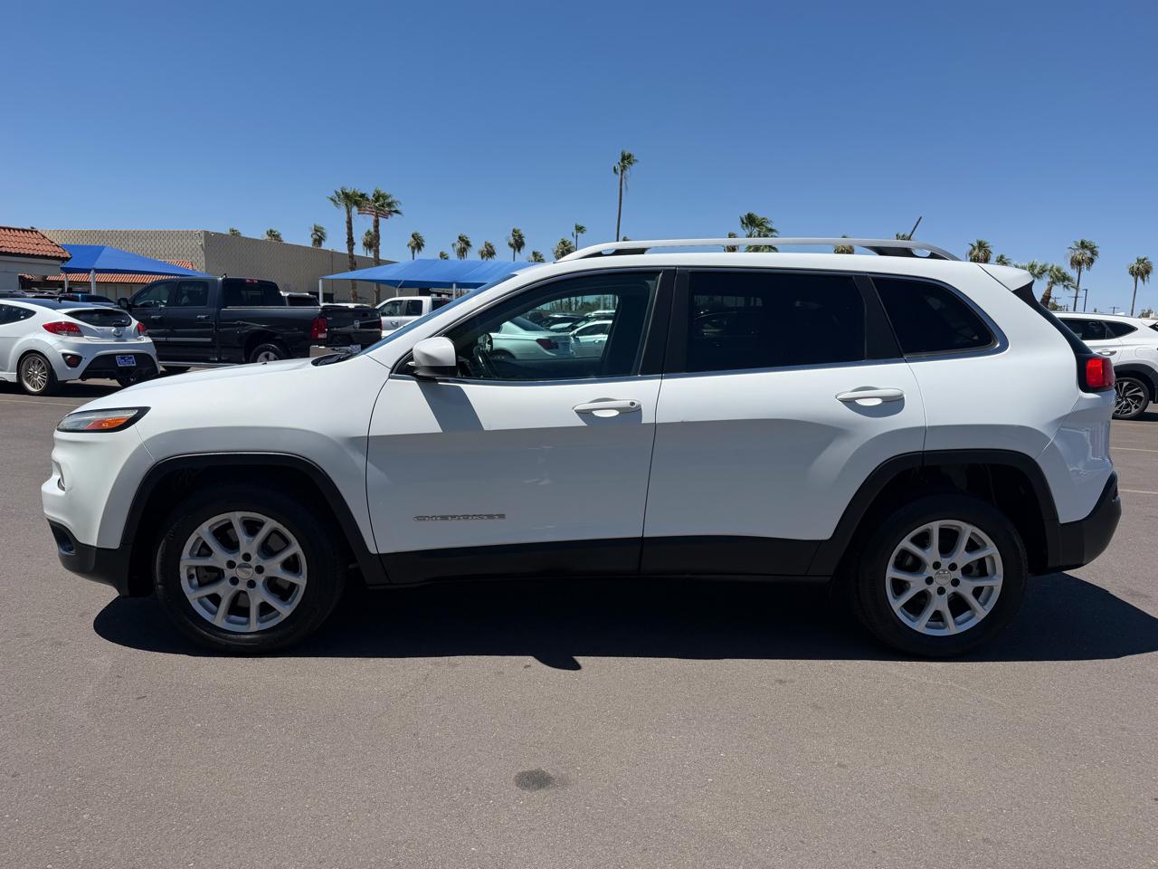 Jeep Cherokee Latitude FWD 2016