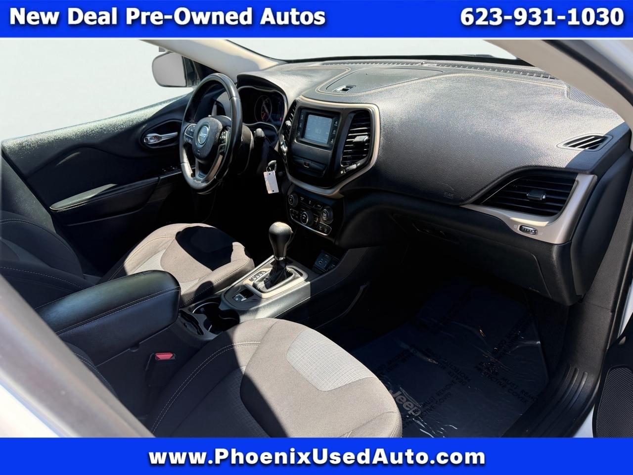 Jeep Cherokee Latitude FWD 2016
