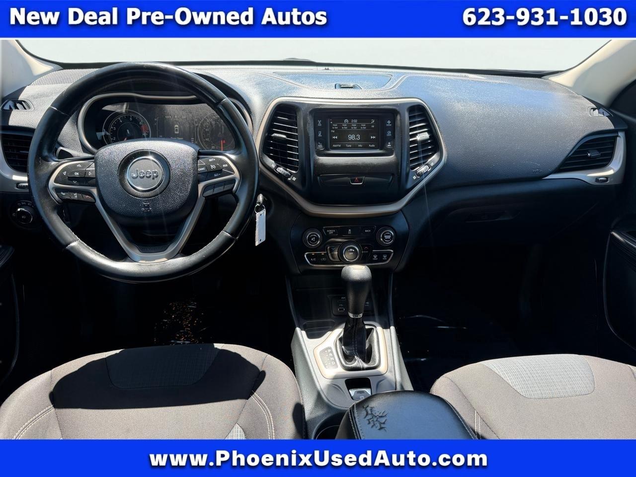 Jeep Cherokee Latitude FWD 2016