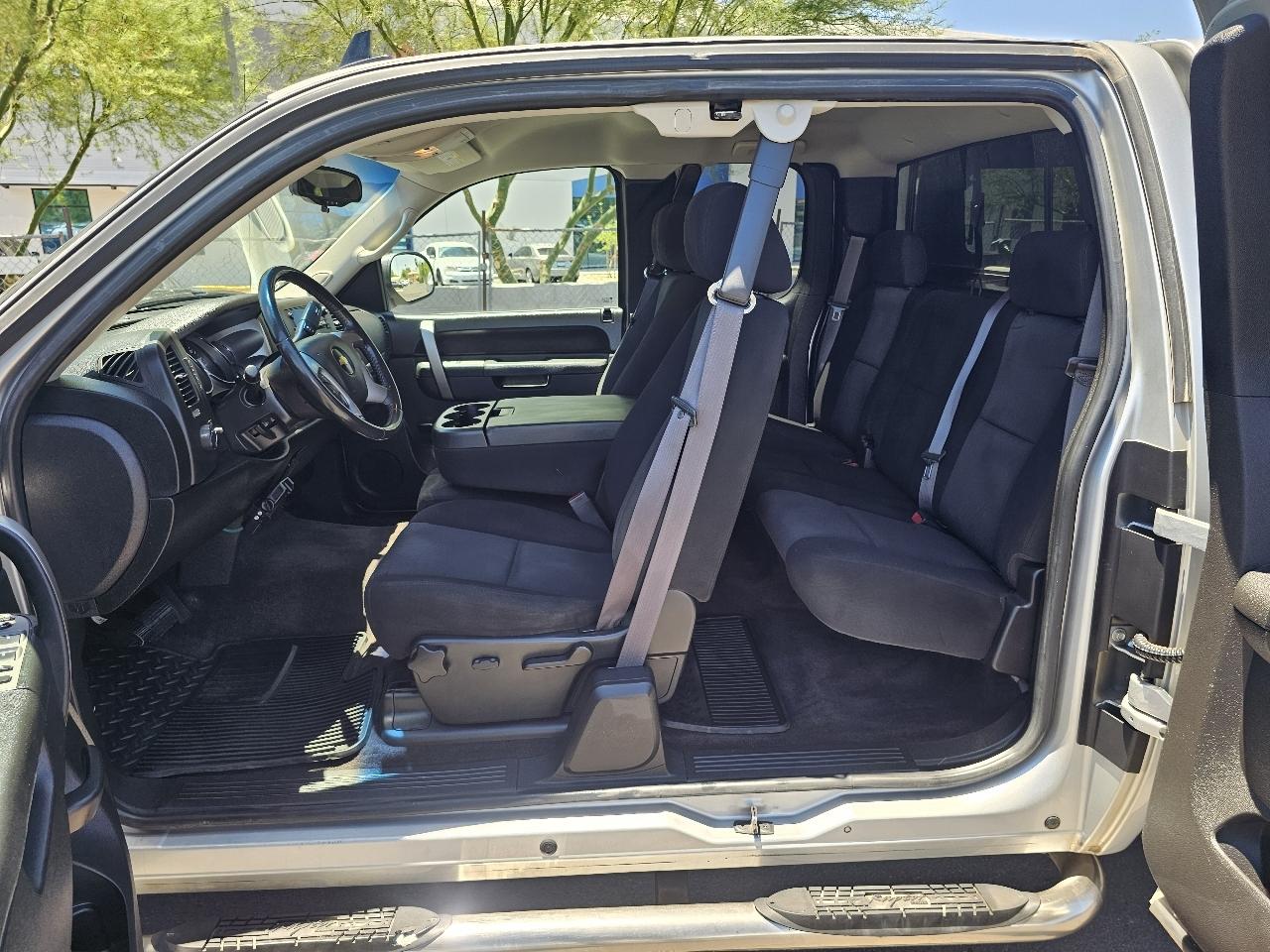 Chevrolet Silverado 1500 LT 4WD 2011