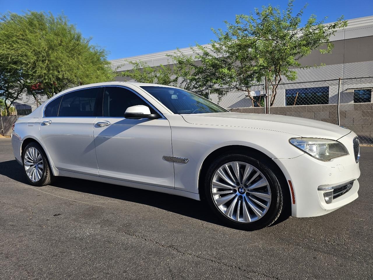 BMW 7-Series 740iL 2015