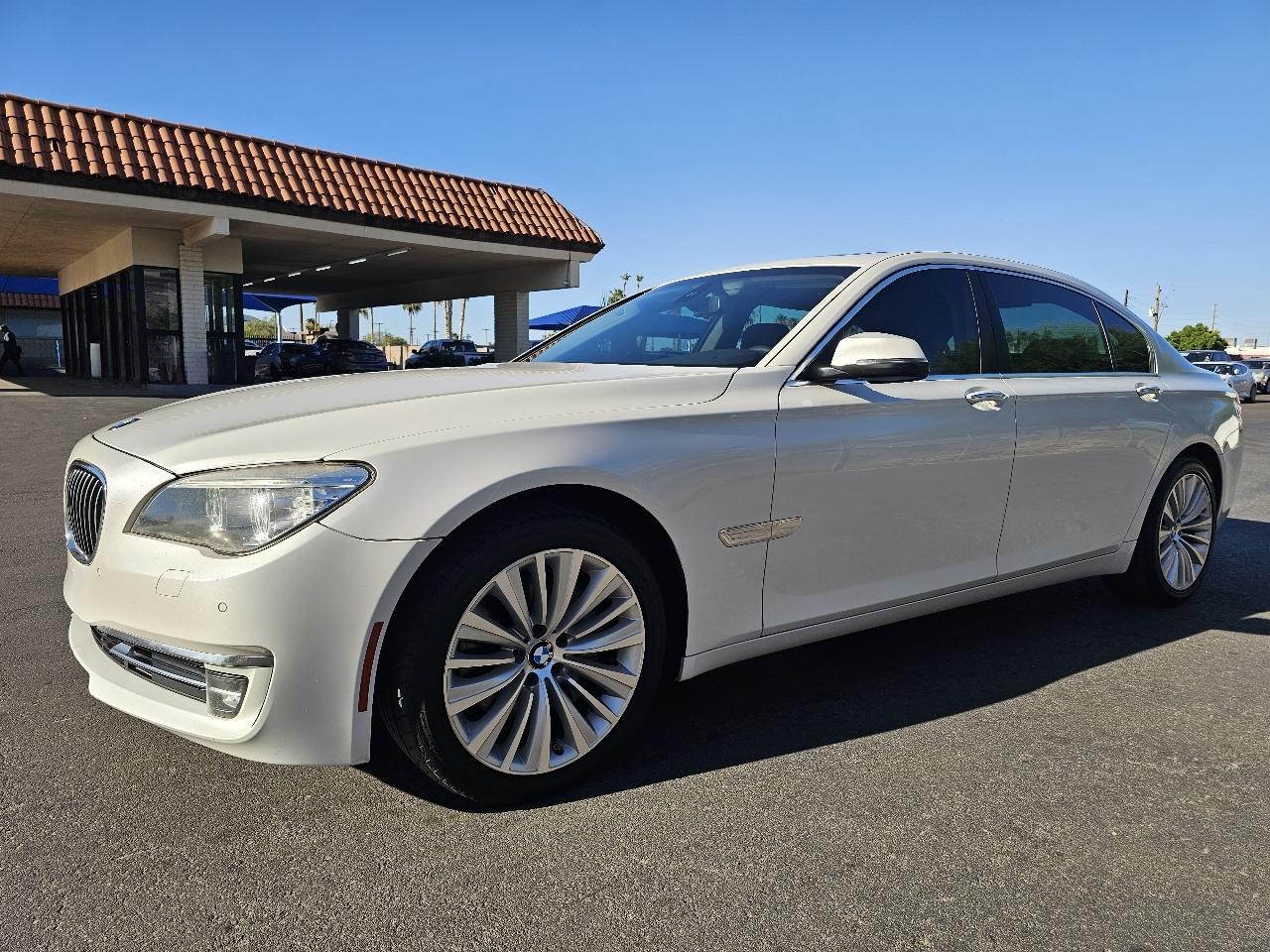 BMW 7-Series 740iL 2015