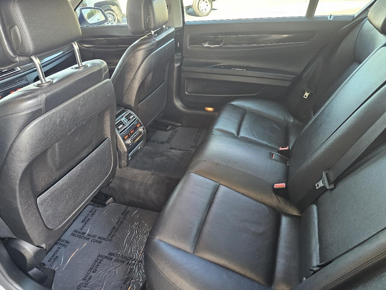 BMW 7-Series 740iL 2015