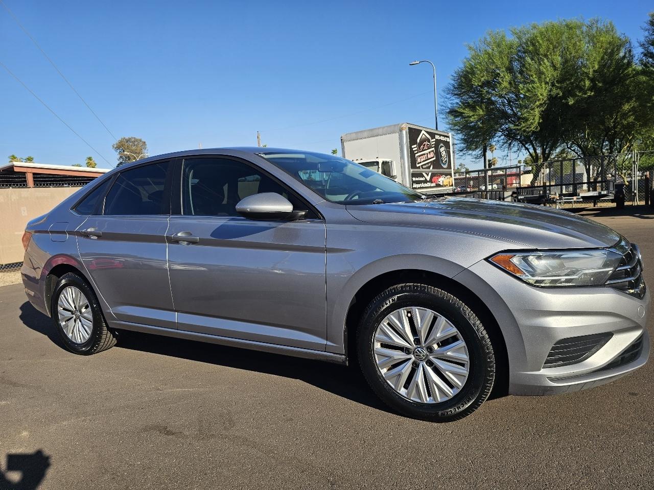 Volkswagen Jetta 1.4T S 8A 2020