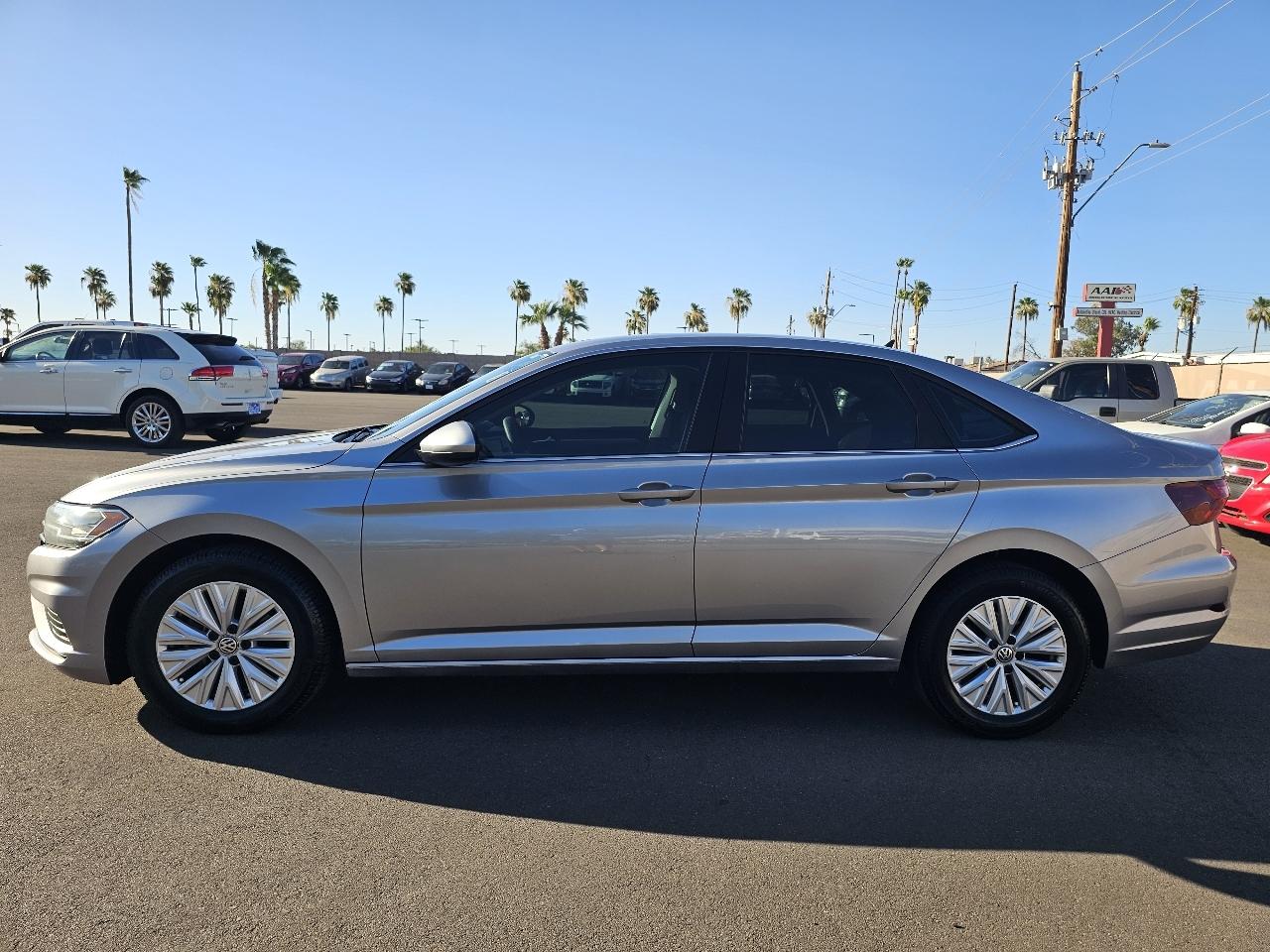Volkswagen Jetta 1.4T S 8A 2020