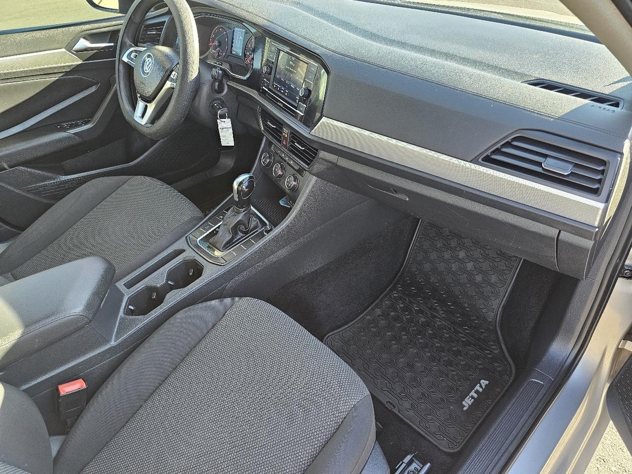 Volkswagen Jetta 1.4T S 8A 2020
