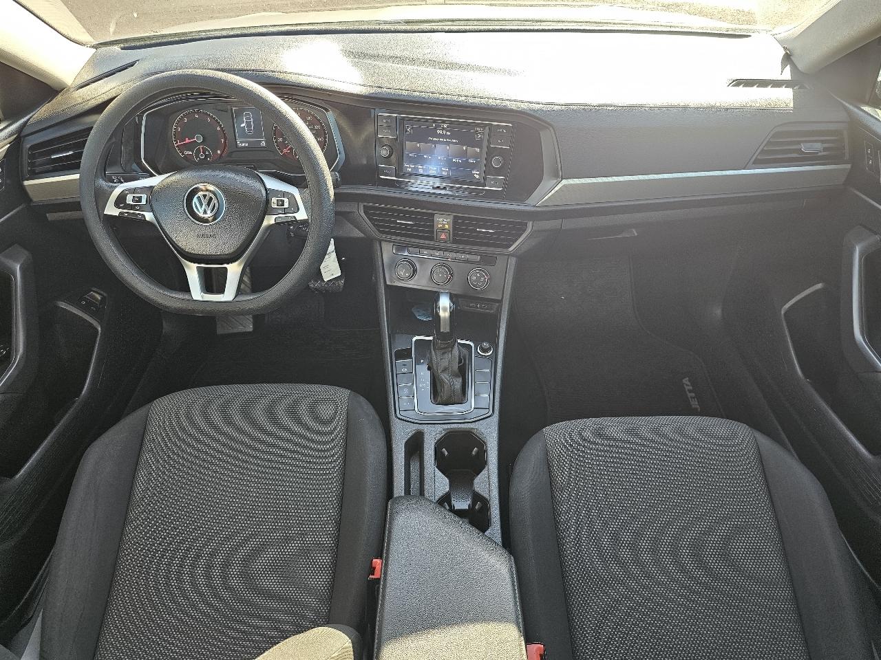 Volkswagen Jetta 1.4T S 8A 2020