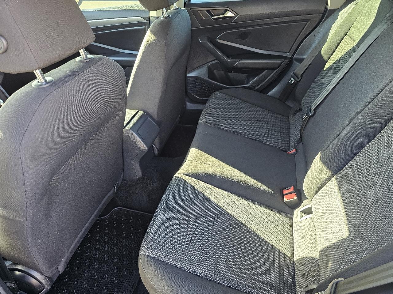Volkswagen Jetta 1.4T S 8A 2020