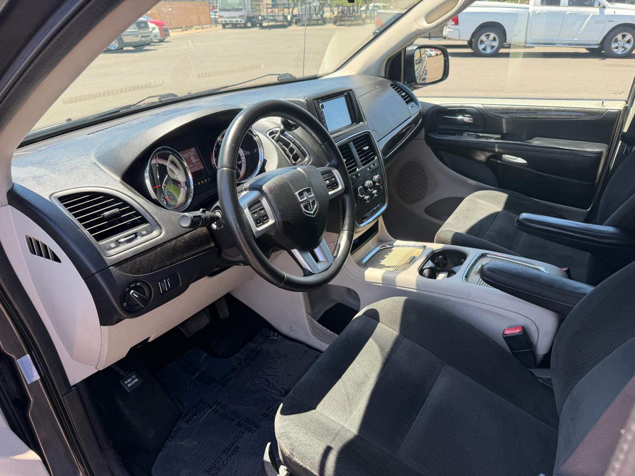 Dodge Grand Caravan SXT 2016