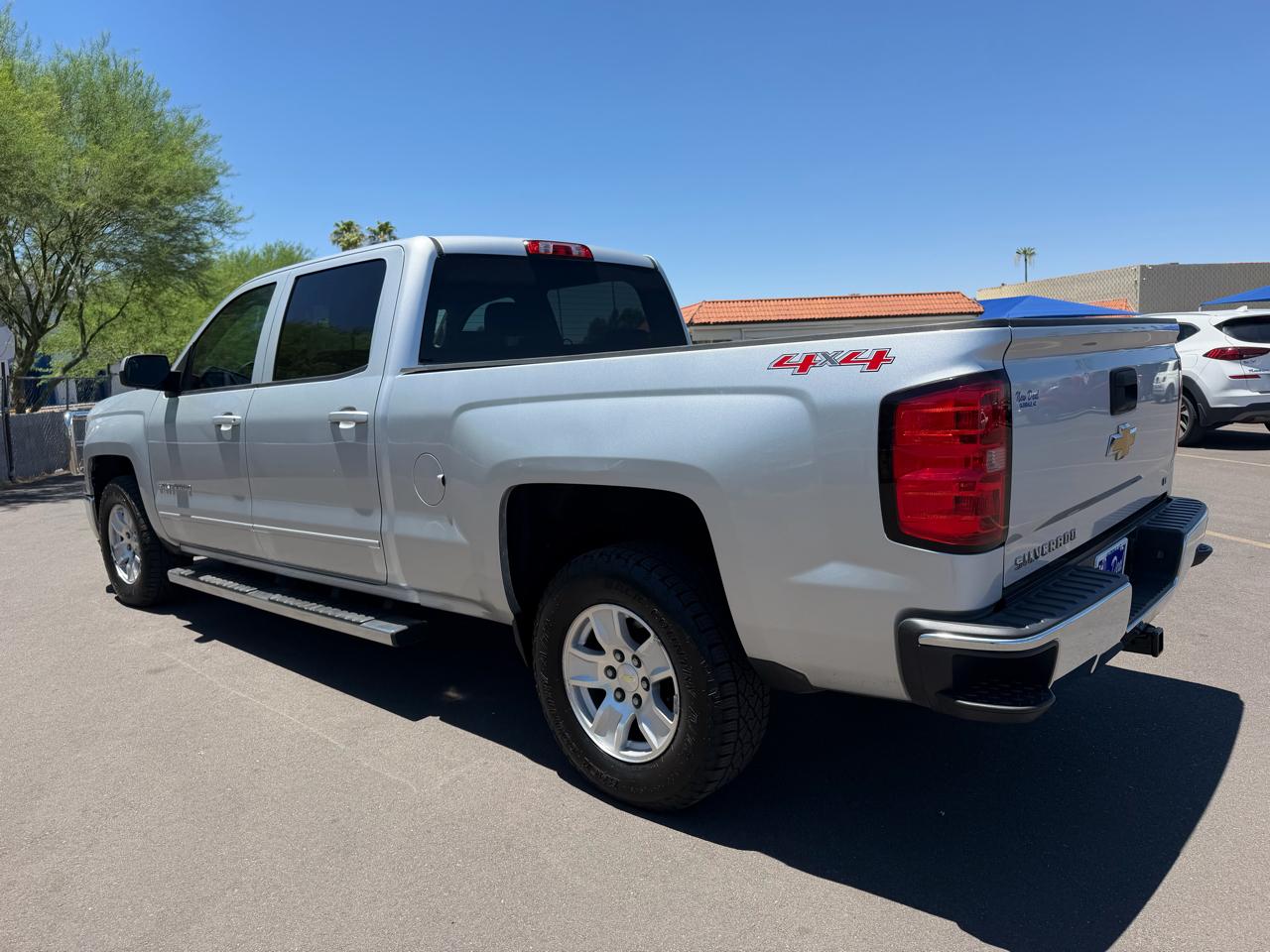 Chevrolet Silverado 1500 4WD Crew Cab 153.0" LT w/1LT 2015