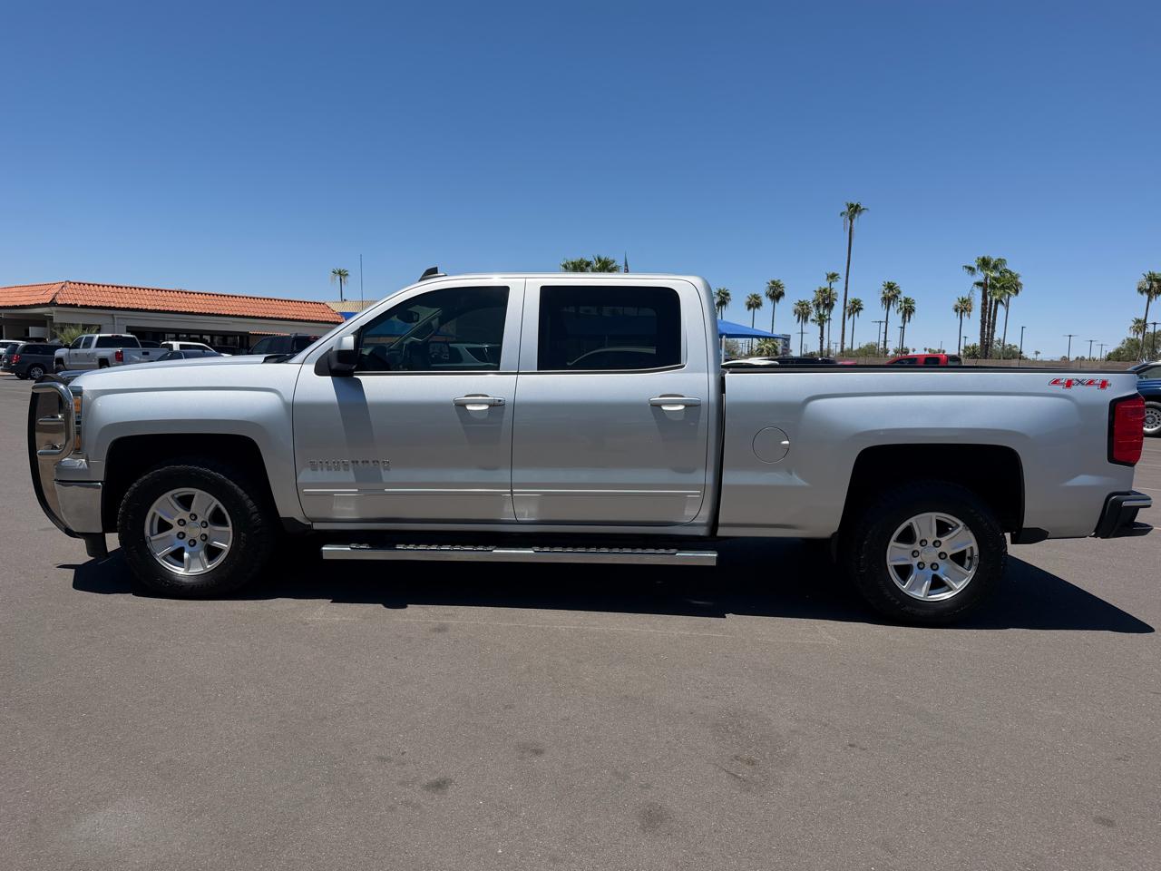 Chevrolet Silverado 1500 4WD Crew Cab 153.0" LT w/1LT 2015