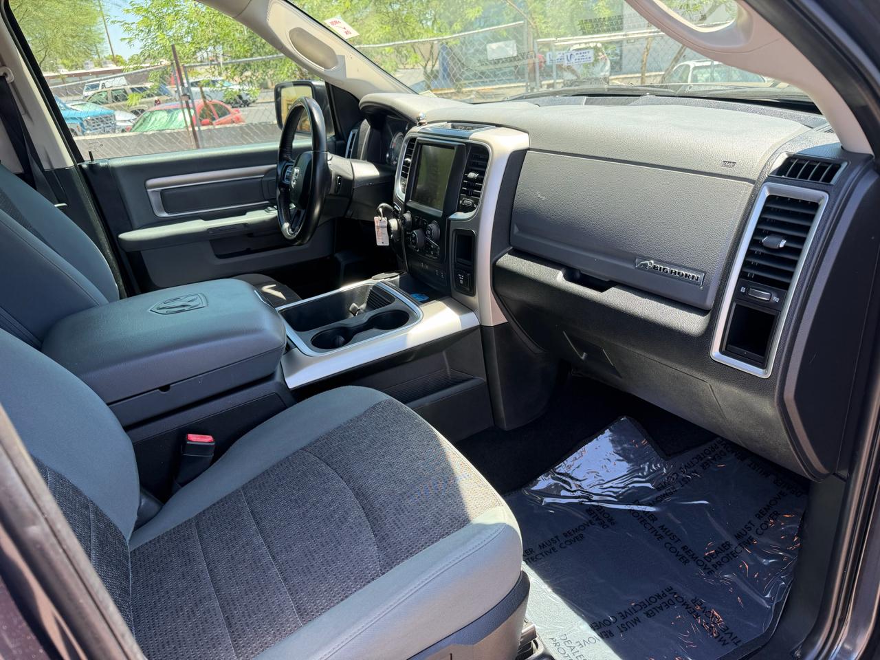 RAM 1500 2WD Crew Cab 140.5" Big Horn 2017