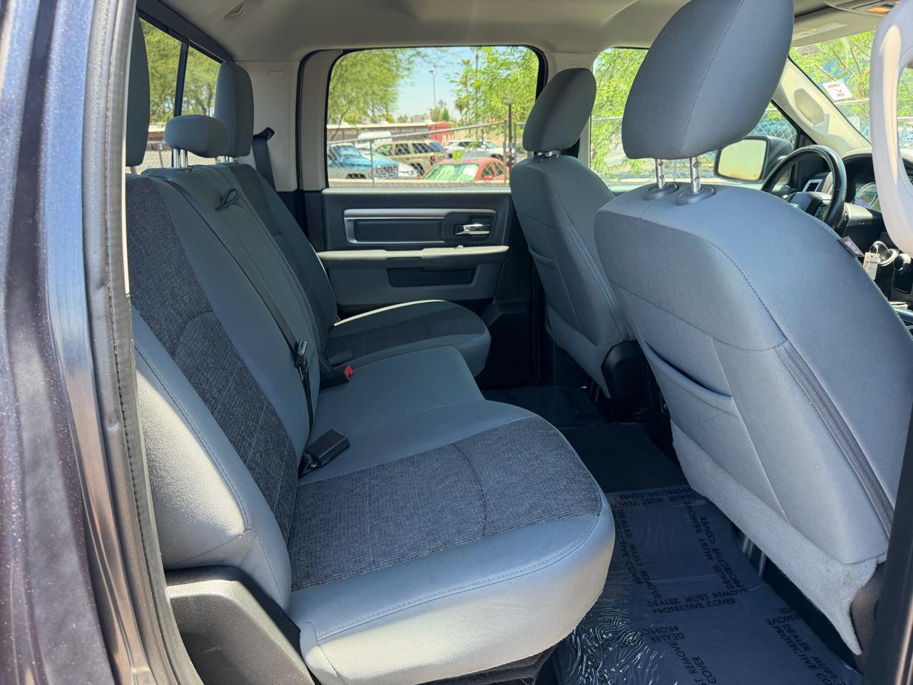 RAM 1500 2WD Crew Cab 140.5" Big Horn 2017