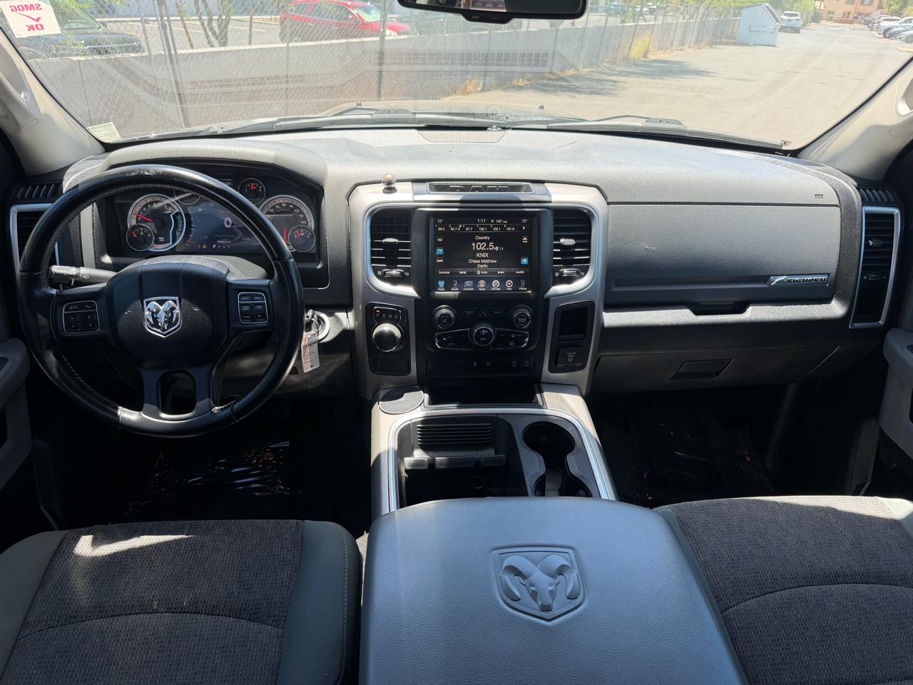RAM 1500 2WD Crew Cab 140.5" Big Horn 2017