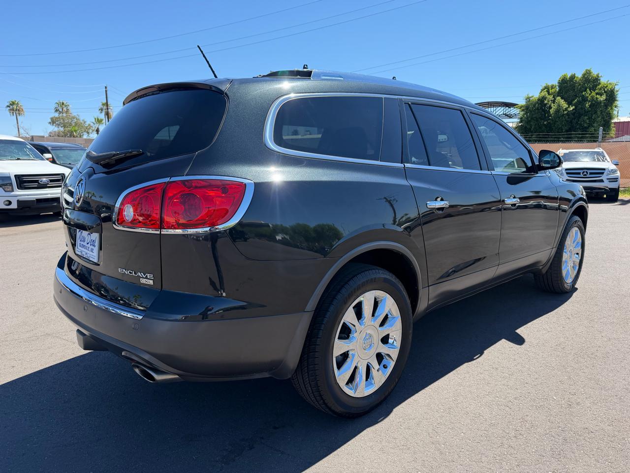 Buick Enclave CXL-2 FWD 2011