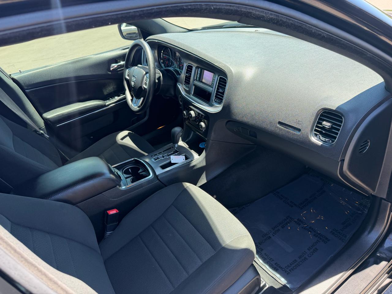Dodge Charger SE 2014