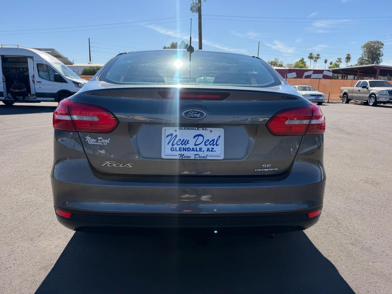 Ford Focus SE Sedan 2016