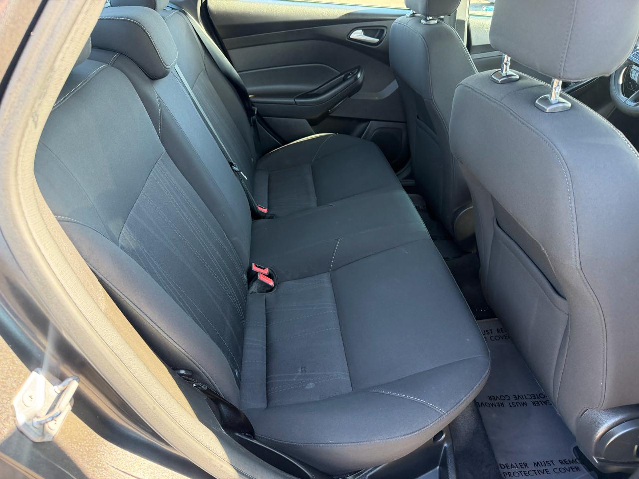 Ford Focus SE Sedan 2016