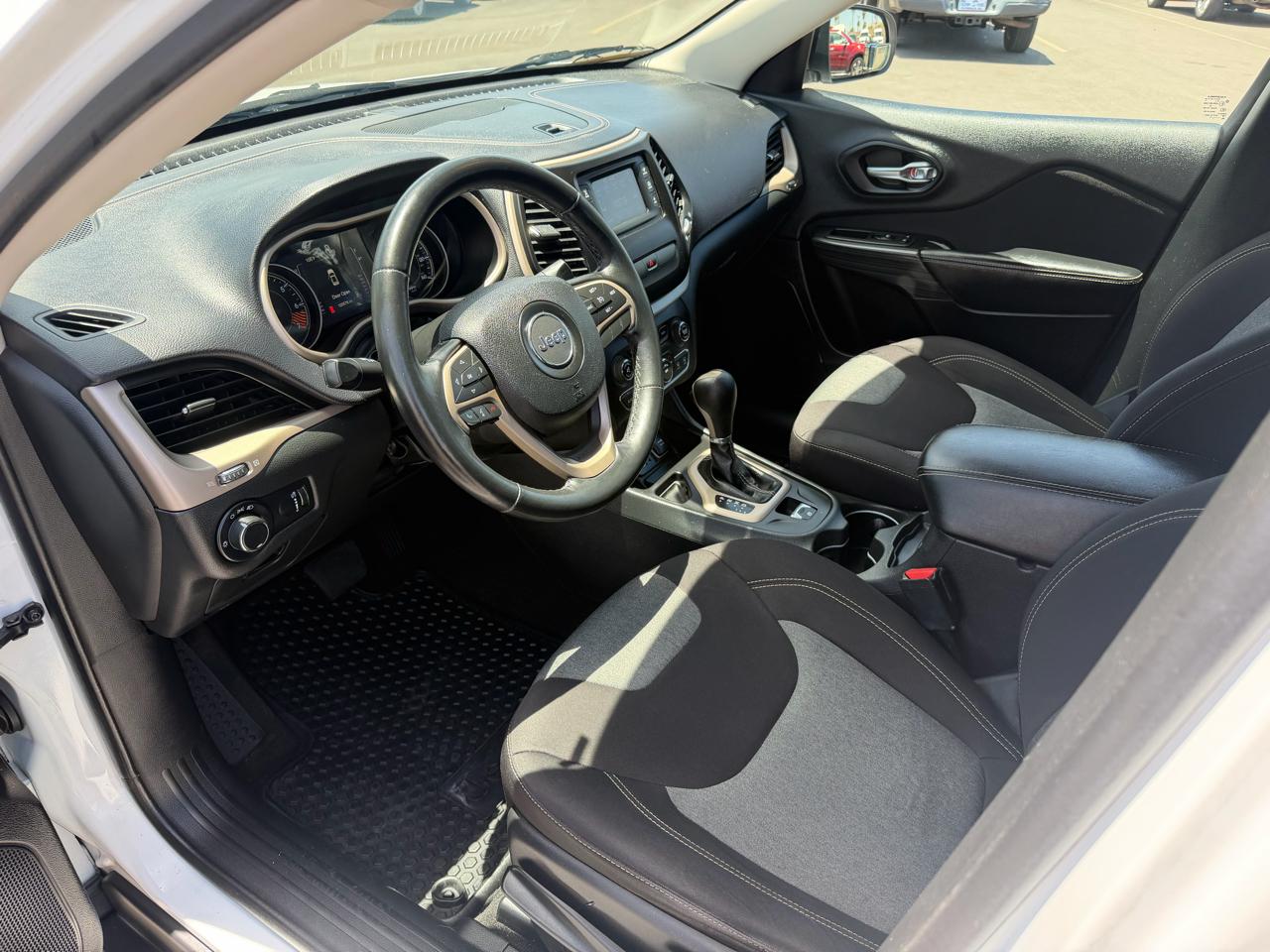 Jeep Cherokee Sport FWD 2015
