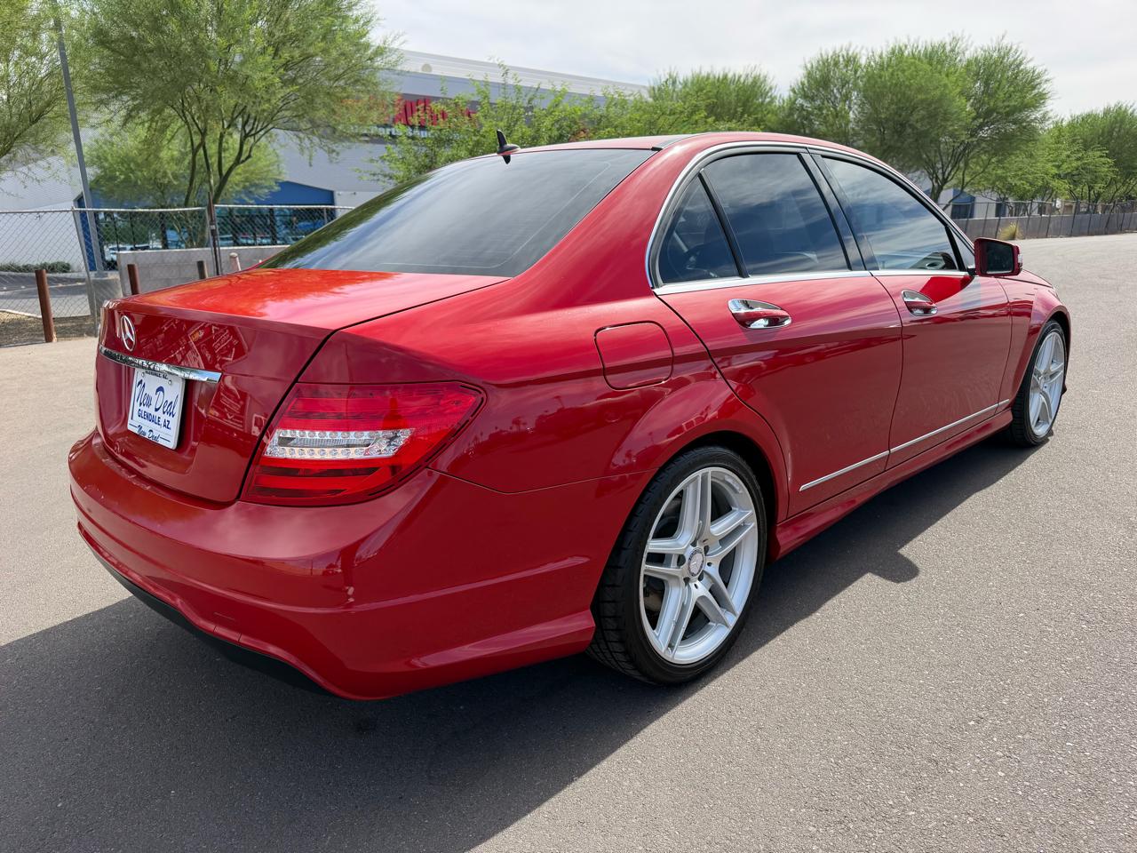 Mercedes-Benz C-Class C250 Luxury Sedan 2014