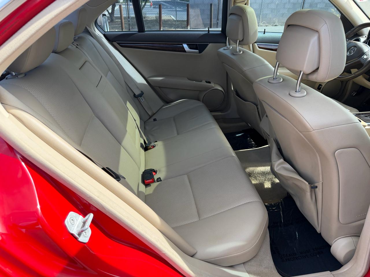 Mercedes-Benz C-Class C250 Luxury Sedan 2014