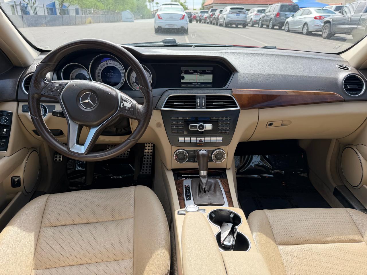 Mercedes-Benz C-Class C250 Luxury Sedan 2014