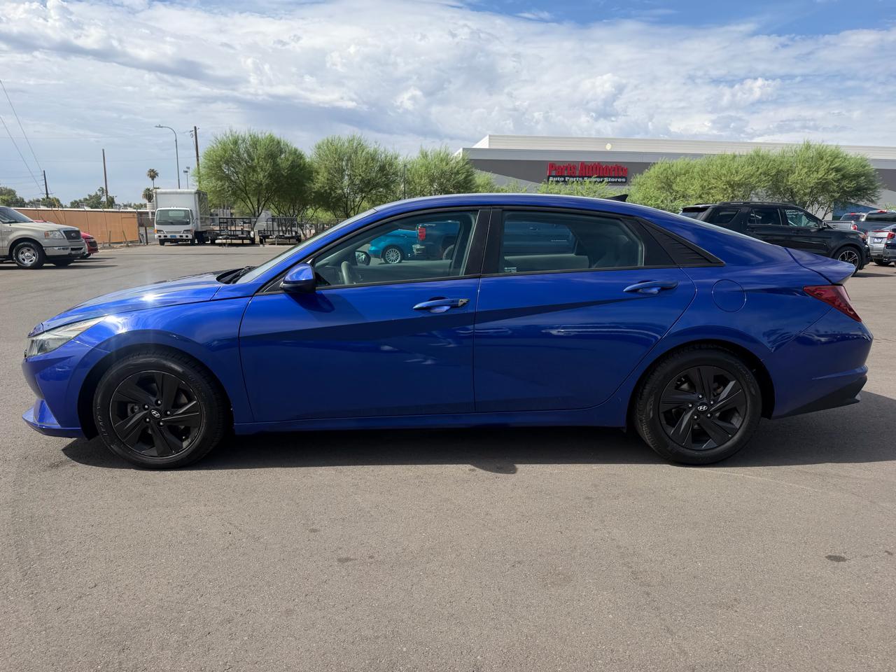Hyundai Elantra SEL 2021