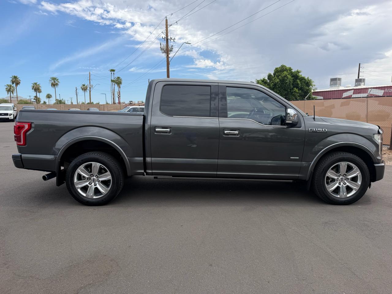 Ford F-150 2WD SuperCrew 145" Platinum 2016