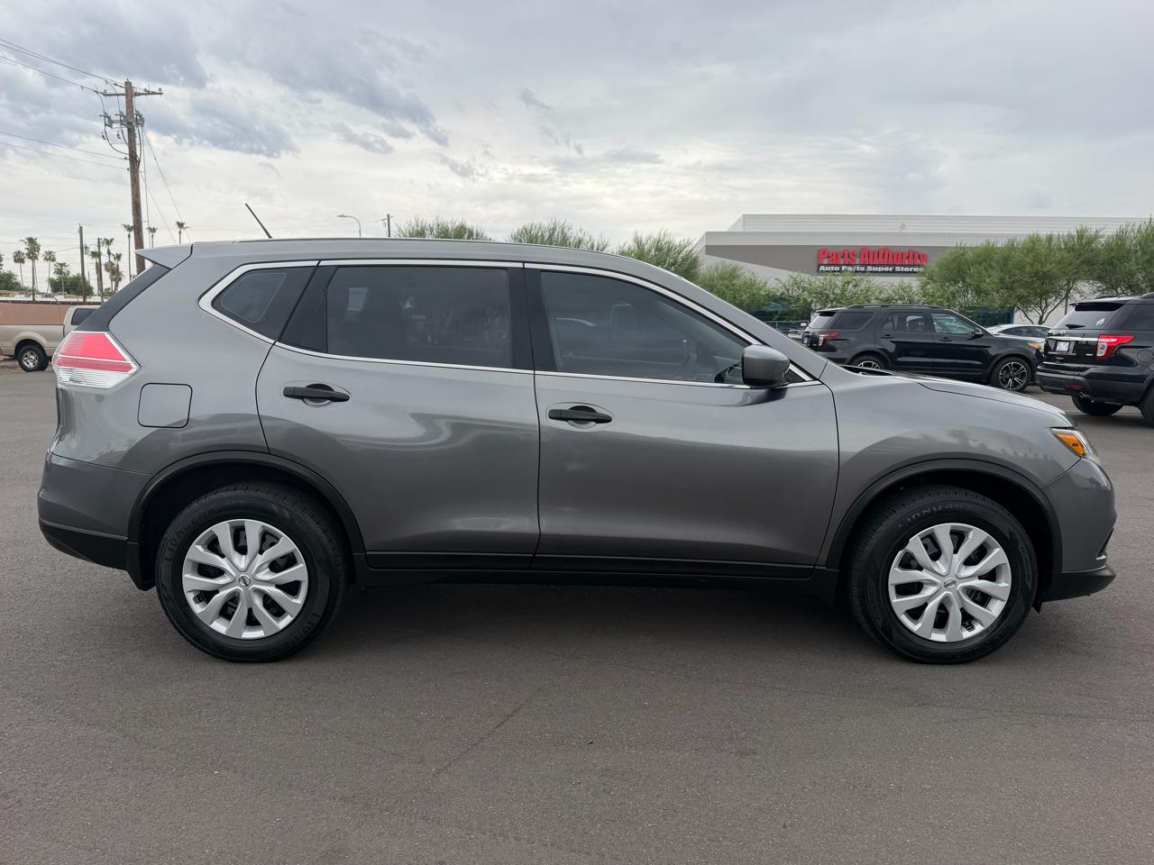 Nissan Rogue S 2WD 2016