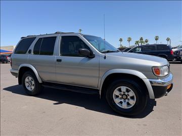 1999 Nissan Pathfinder XE 2WD