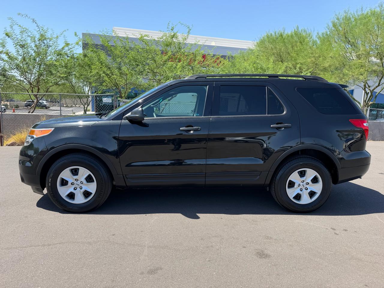 Ford Explorer Base 4WD 2013