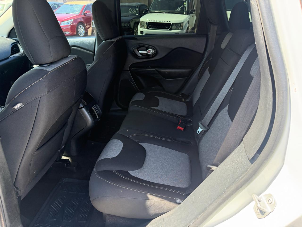 Jeep Cherokee Sport FWD 2016