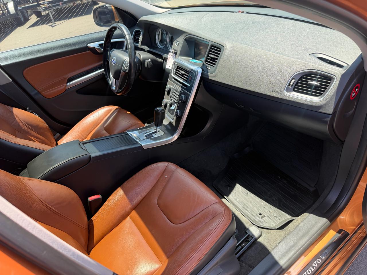 Volvo S60 T5 2012