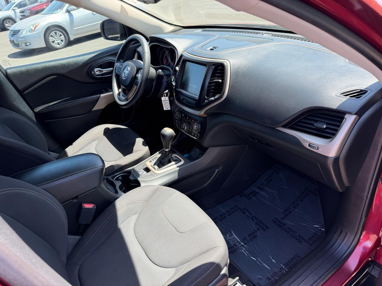 Jeep Cherokee Latitude FWD 2018