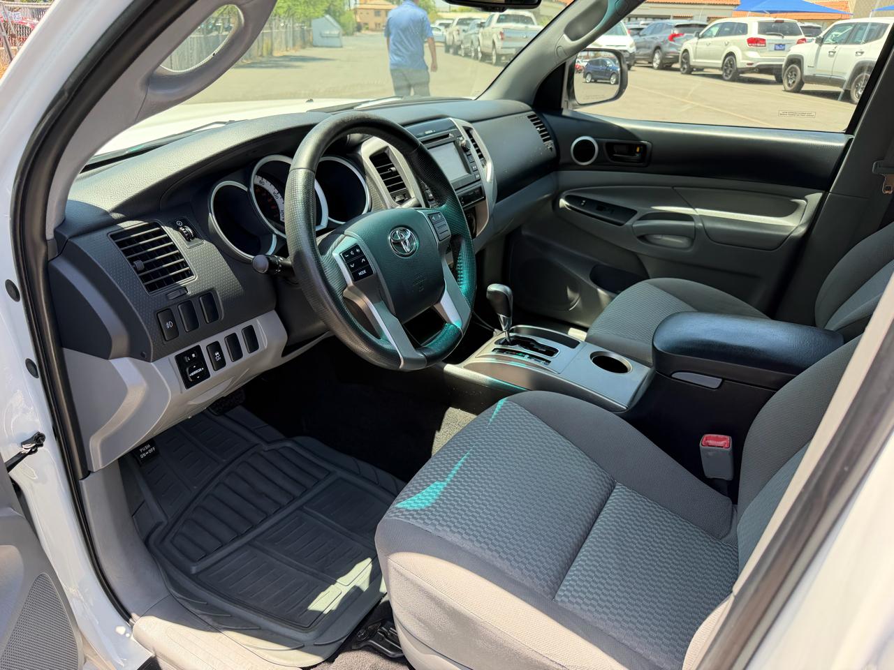 Toyota Tacoma PreRunner Double Cab V6 Auto 2WD 2013