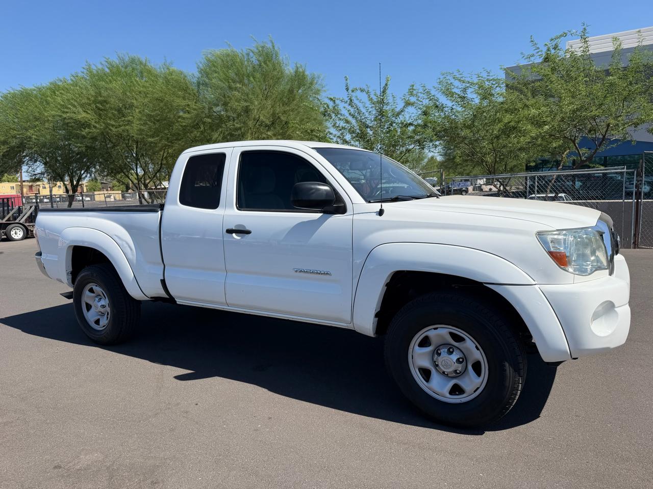 Toyota Tacoma PreRunner Access Cab V6 Auto 2WD 2011
