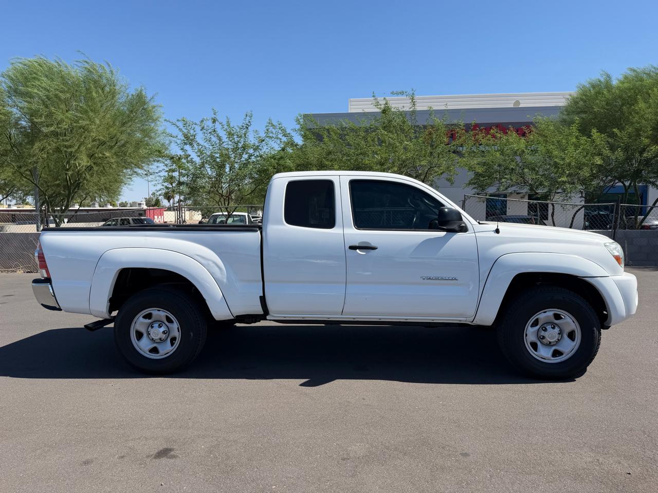 Toyota Tacoma PreRunner Access Cab V6 Auto 2WD 2011