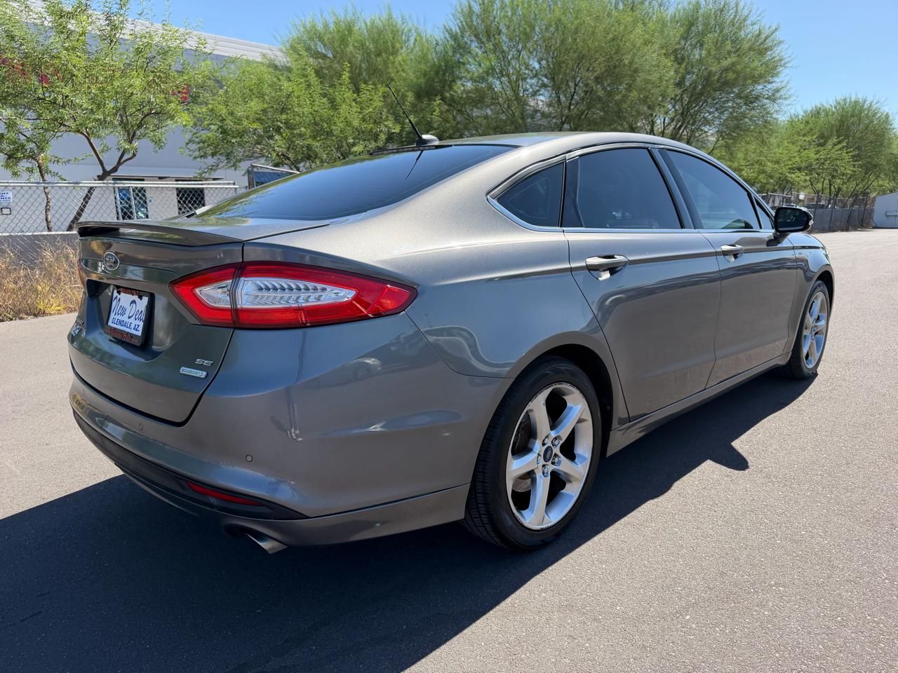 Ford Fusion SE 2013