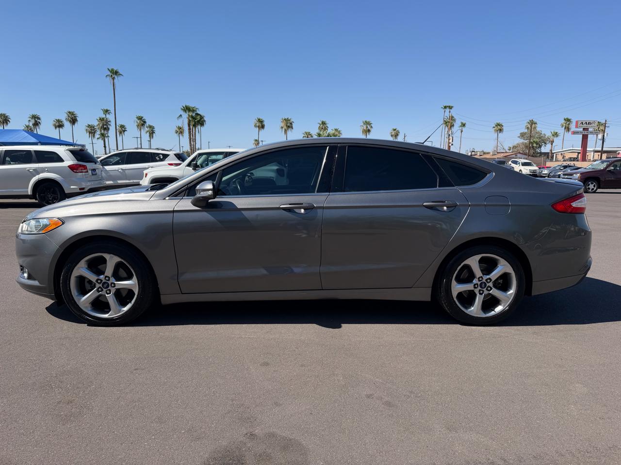 Ford Fusion SE 2013