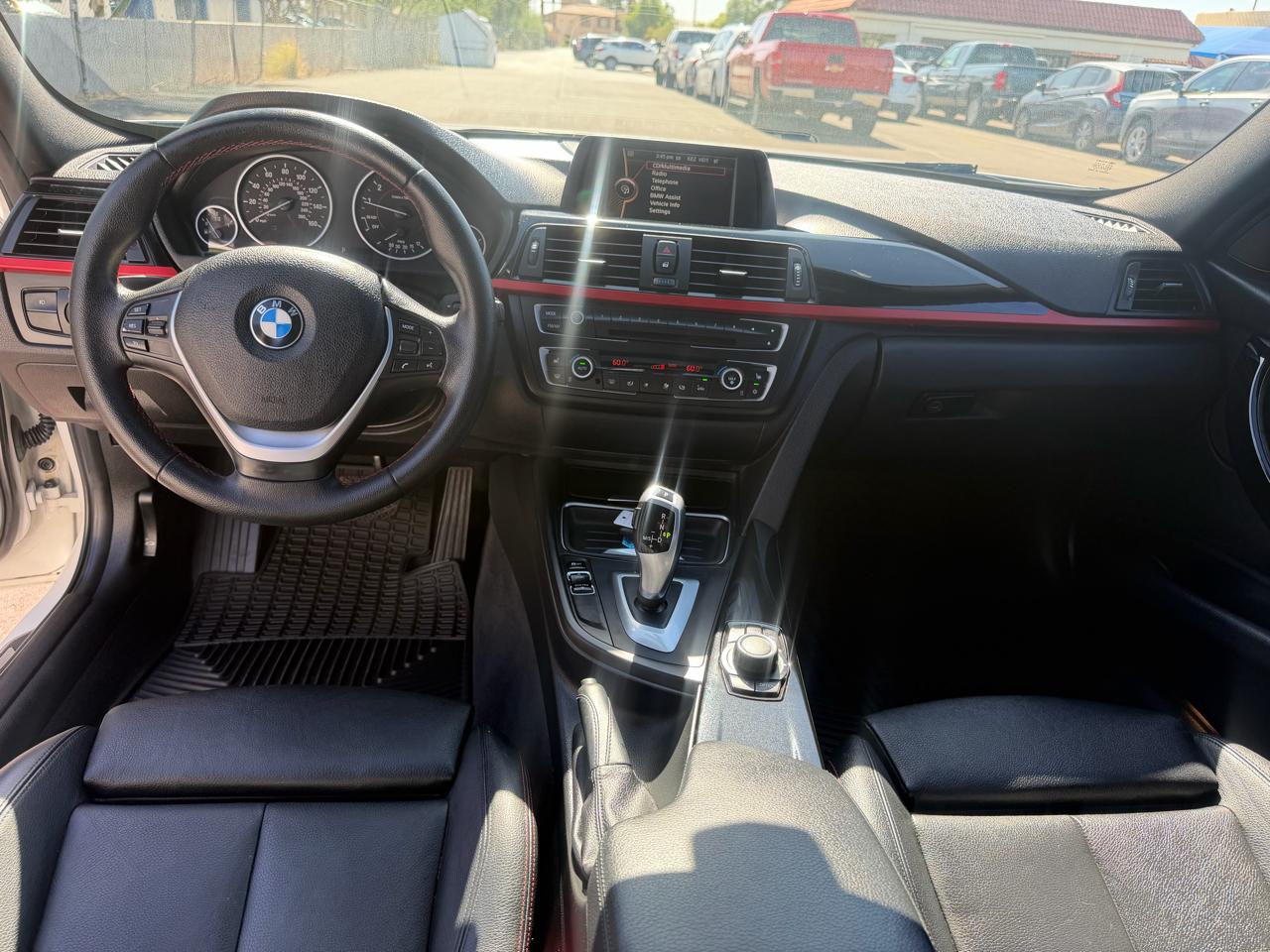 BMW 3-Series 328i Sedan 2012
