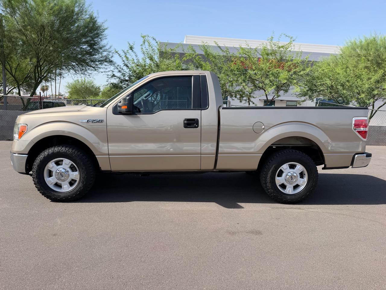 Ford F-150 2WD Reg Cab 126" XL 2013