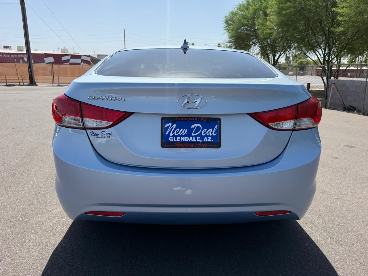 Hyundai Elantra Limited 2012