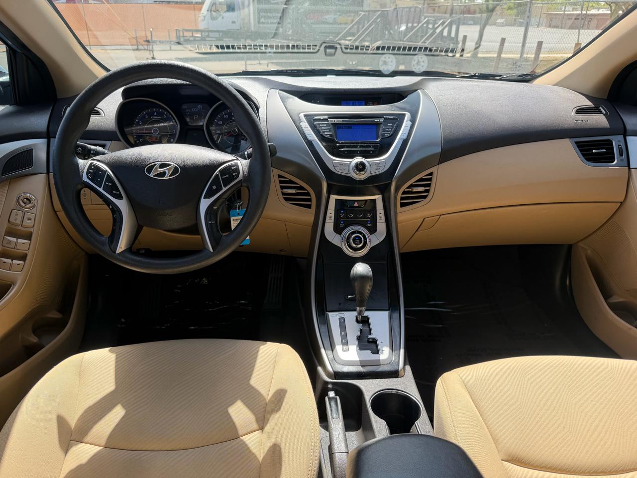 Hyundai Elantra Limited 2012