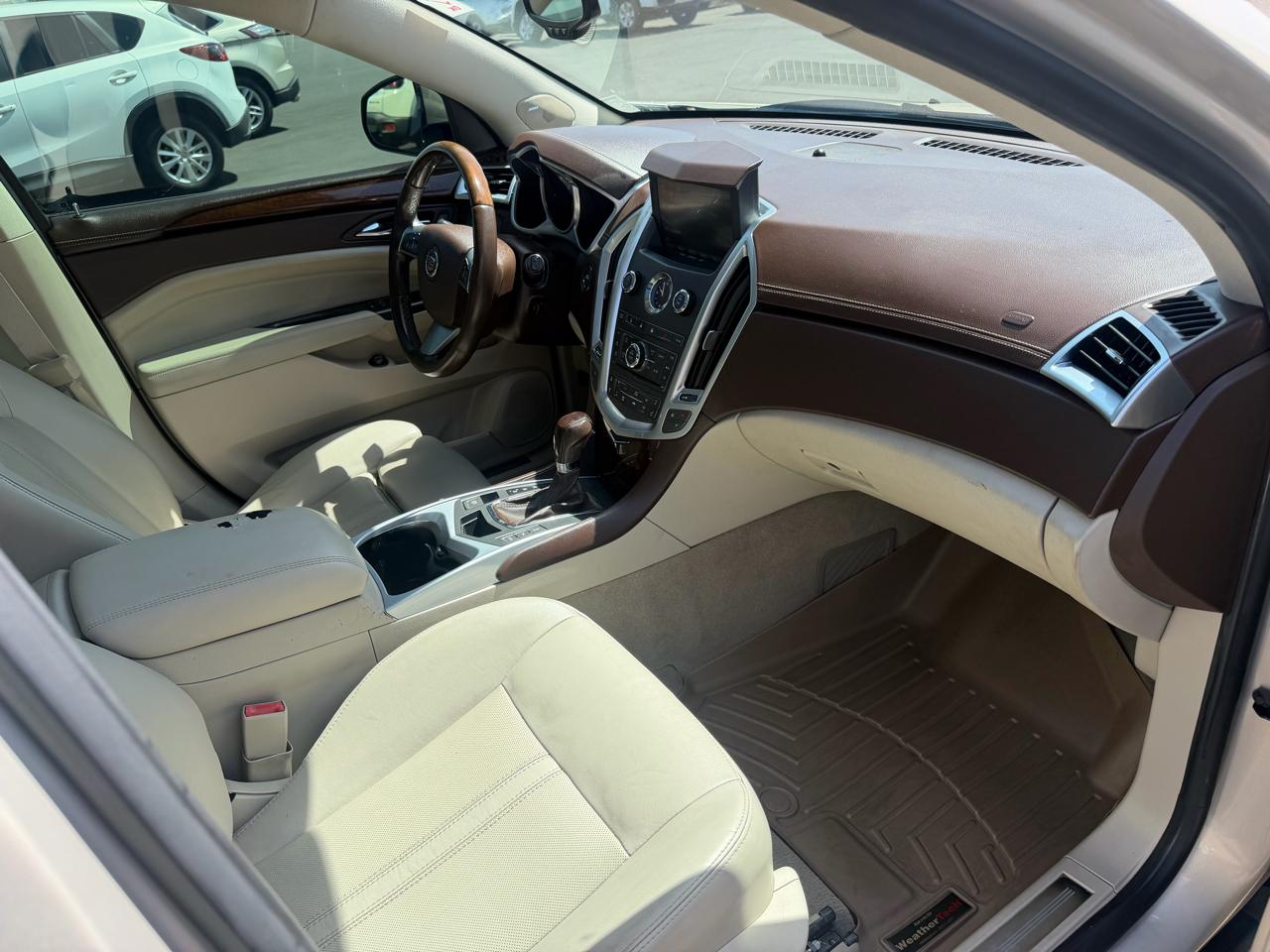 Cadillac SRX Luxury 2012