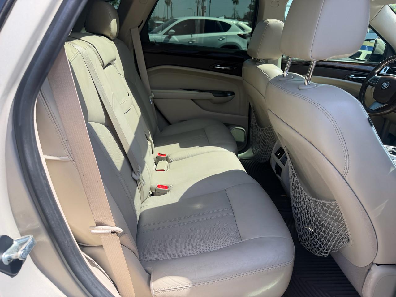 Cadillac SRX Luxury 2012